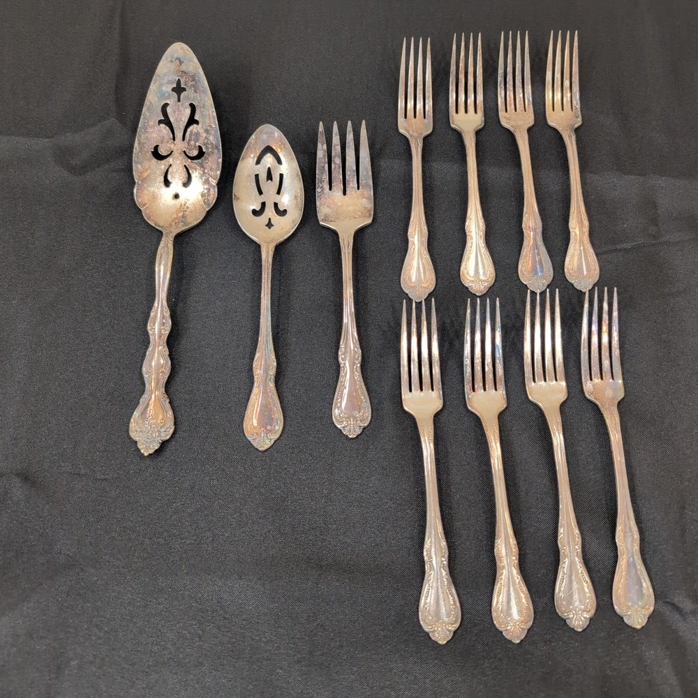 Wm A Rogers Oneida Silverplate Flatware Set 11pc Floral Scrolled Serving Forks - Picture 1 of 10